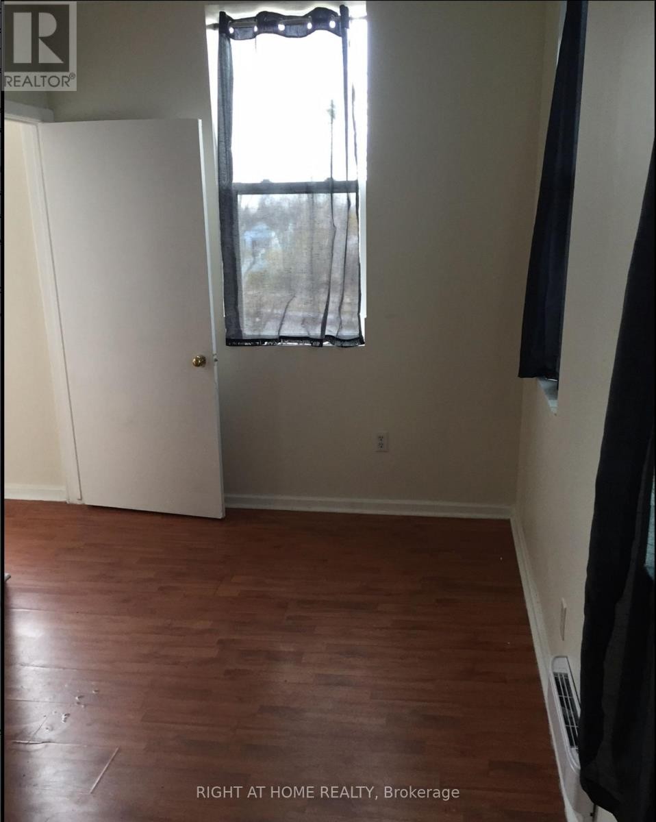 












3 - 279 DROUILLARD ROAD

,
Windsor,




Ontario
N8Y2P4

