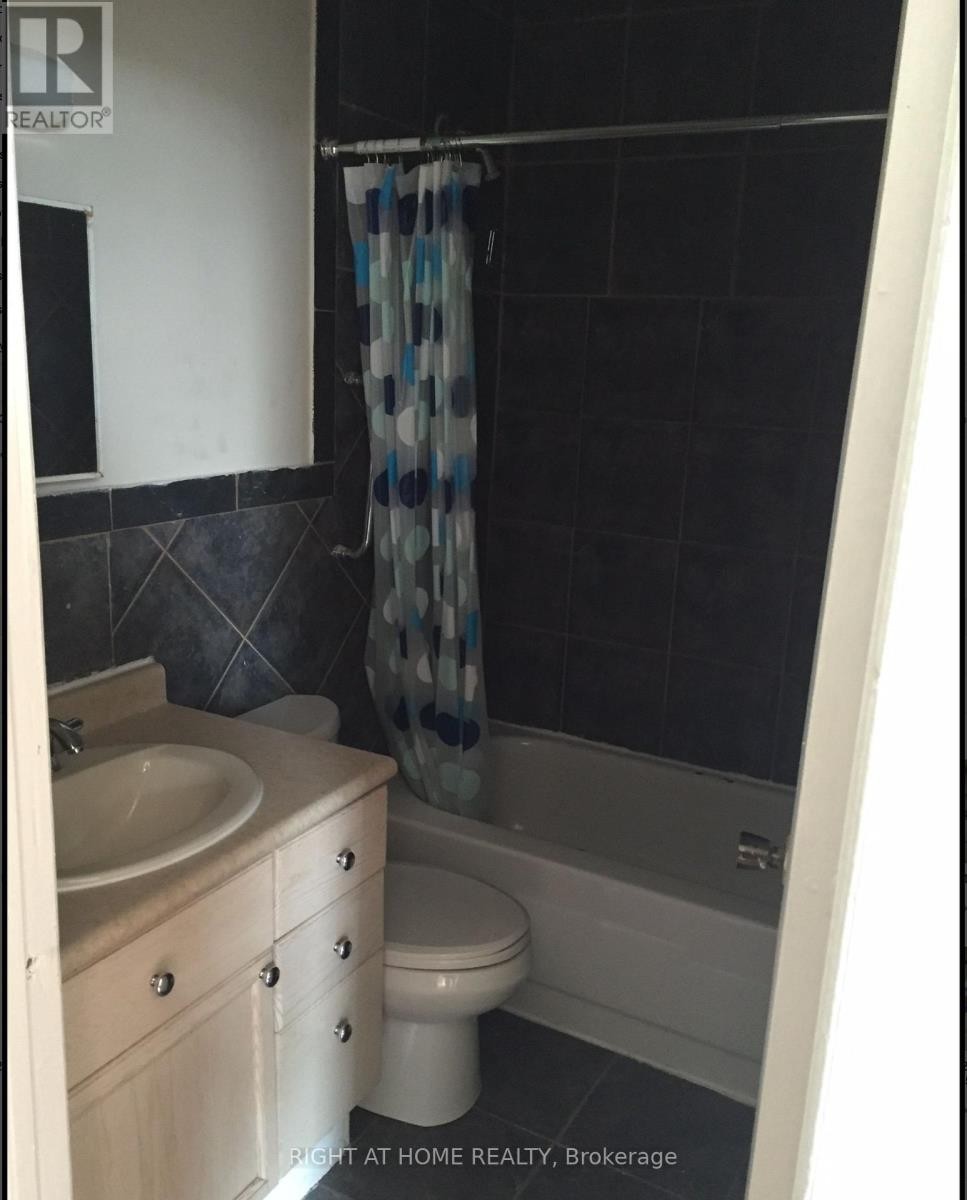 












3 - 279 DROUILLARD ROAD

,
Windsor,




Ontario
N8Y2P4

