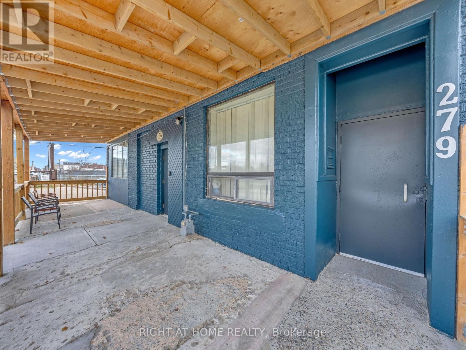 












3 - 279 DROUILLARD ROAD

,
Windsor,




Ontario
N8Y2P4

