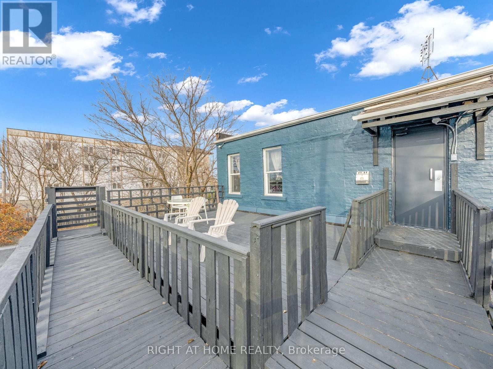 












3 - 279 DROUILLARD ROAD

,
Windsor,




Ontario
N8Y2P4

