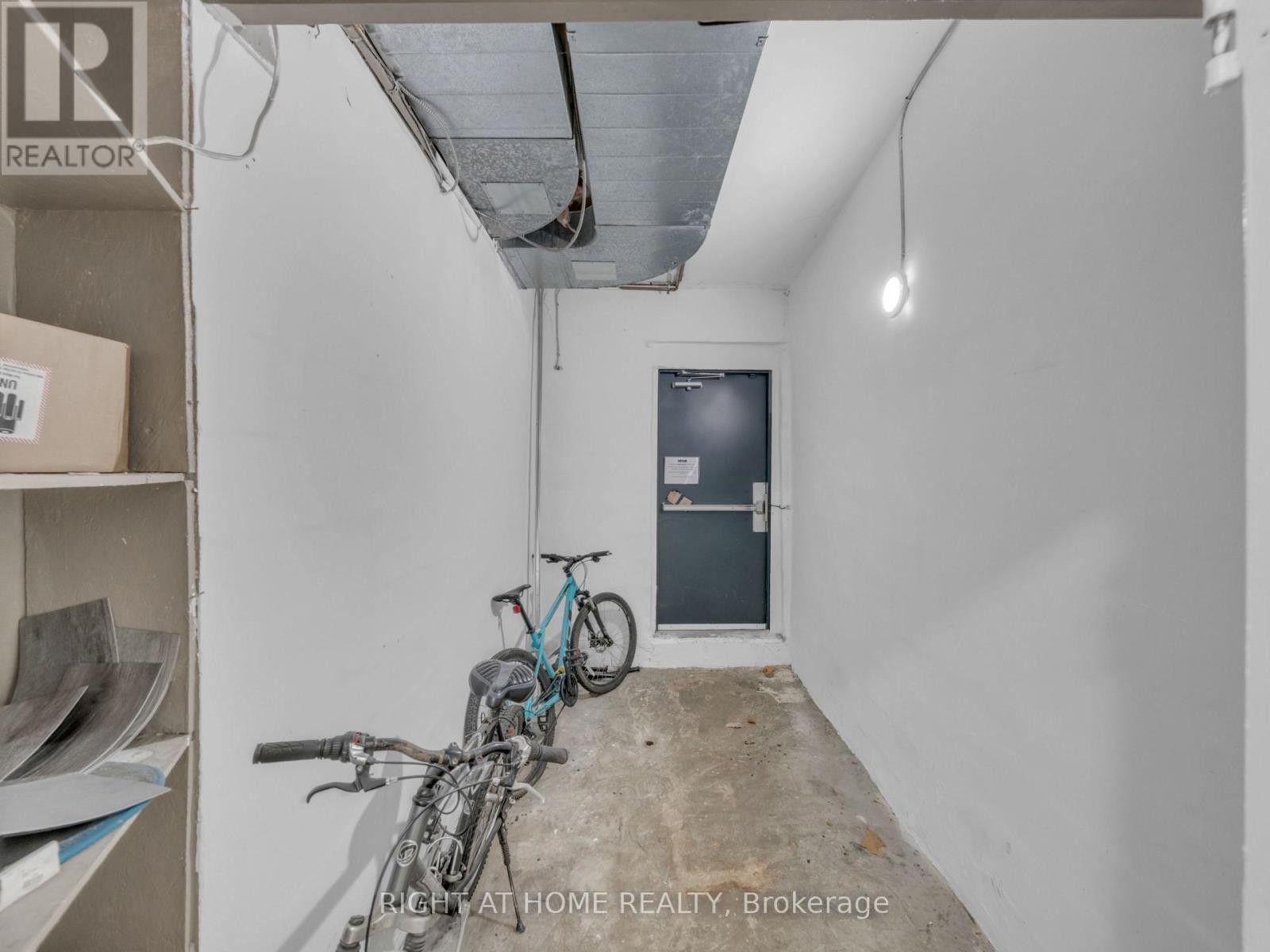 












3 - 279 DROUILLARD ROAD

,
Windsor,




Ontario
N8Y2P4

