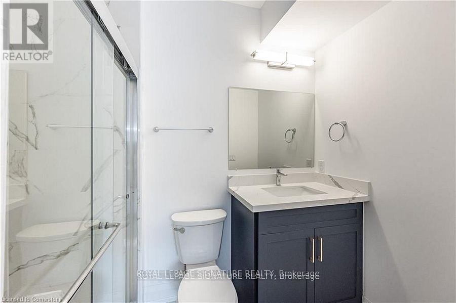 












777 BEACH BOULEVARD

,
Hamilton (Hamilton Beach),




Ontario
L8H6Y5

