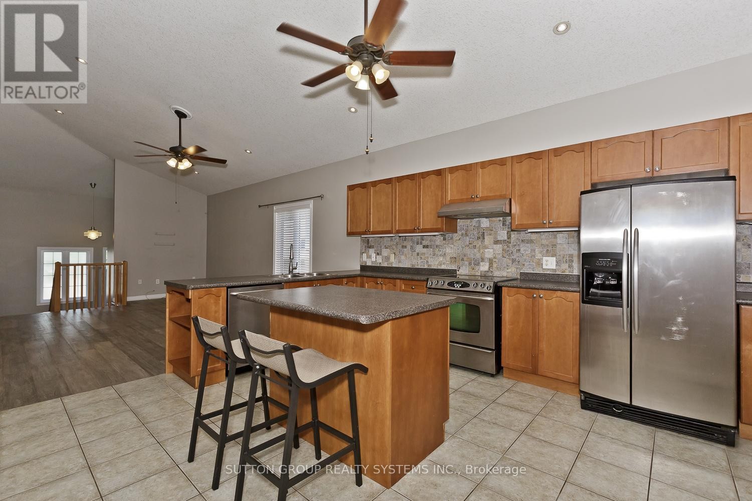 












200 REGATTA DRIVE

,
Welland (Dain City),




Ontario
L3B6E8

