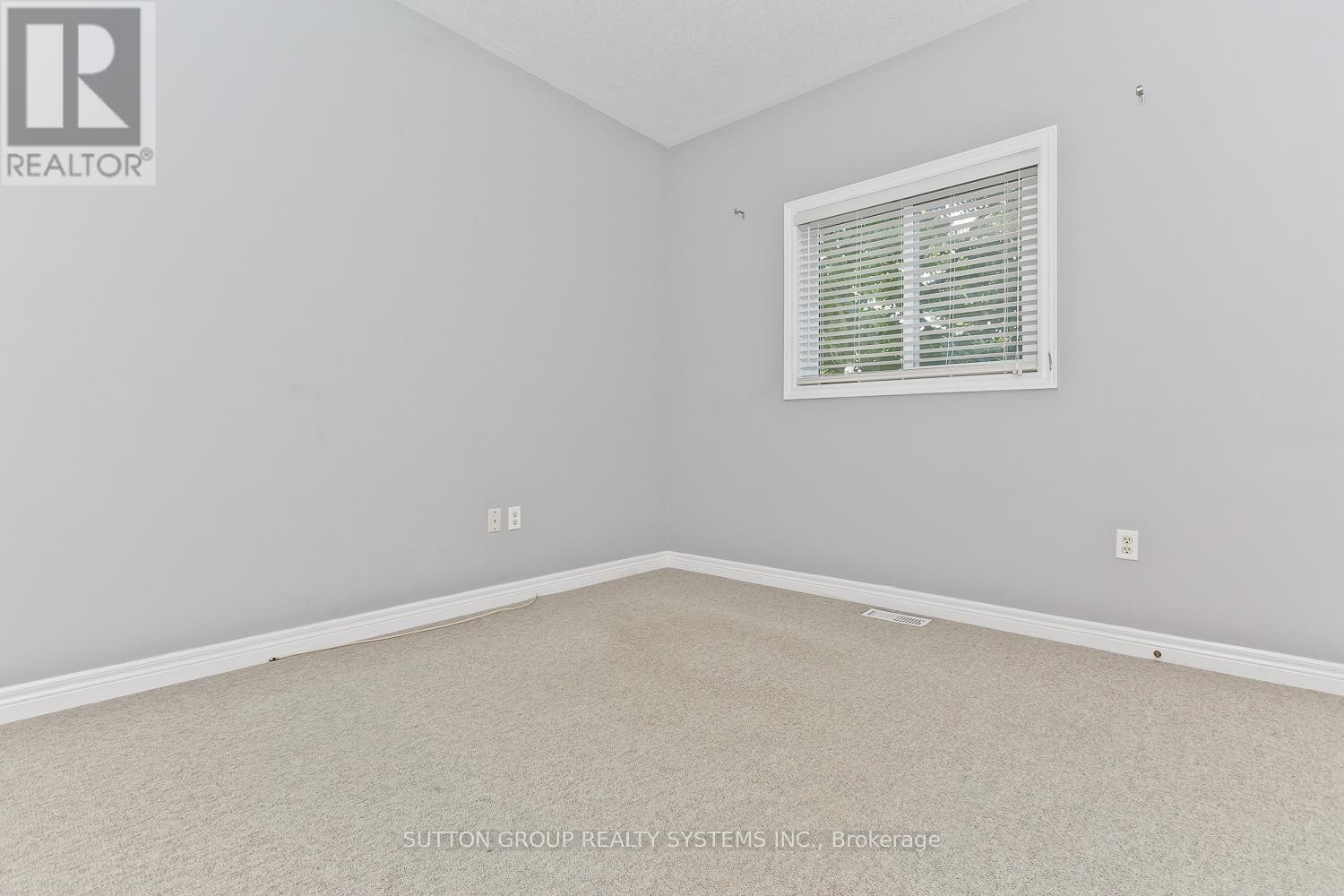 












200 REGATTA DRIVE

,
Welland (Dain City),




Ontario
L3B6E8

