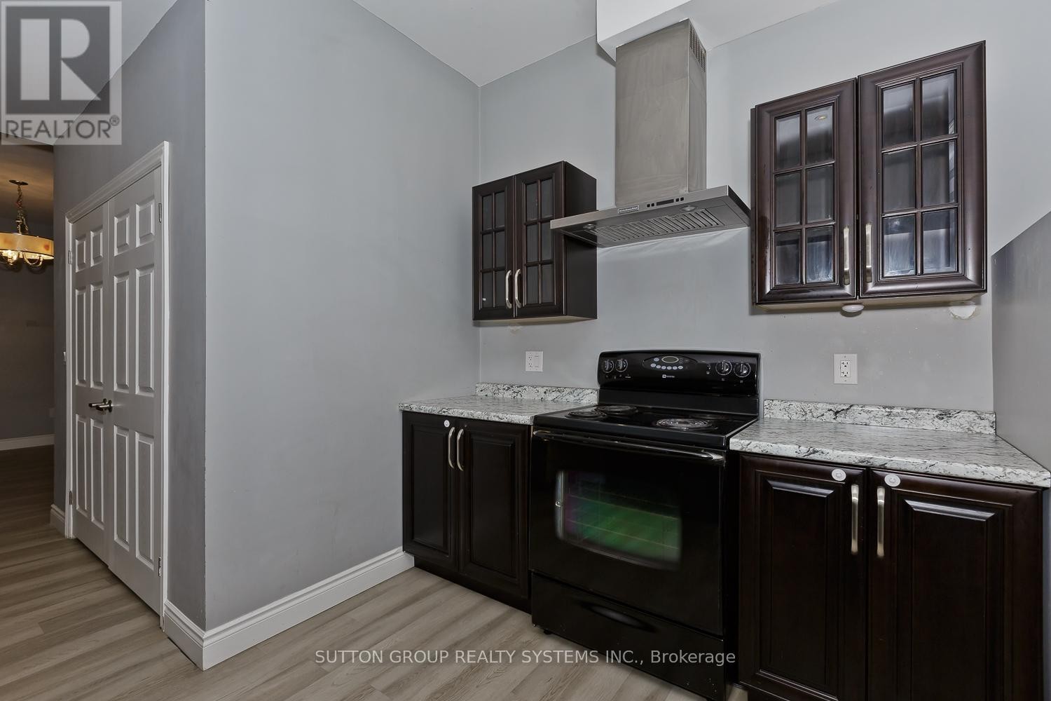 












200 REGATTA DRIVE

,
Welland (Dain City),




Ontario
L3B6E8

