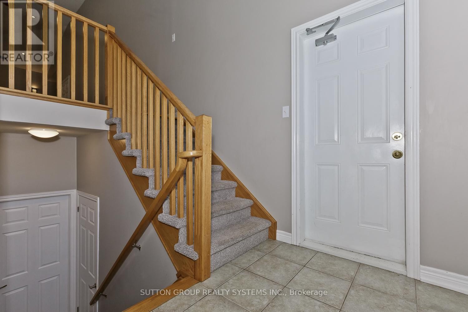 












200 REGATTA DRIVE

,
Welland (Dain City),




Ontario
L3B6E8

