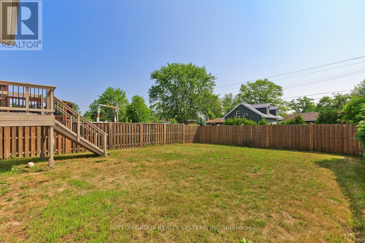 












200 REGATTA DRIVE

,
Welland (Dain City),




Ontario
L3B6E8

