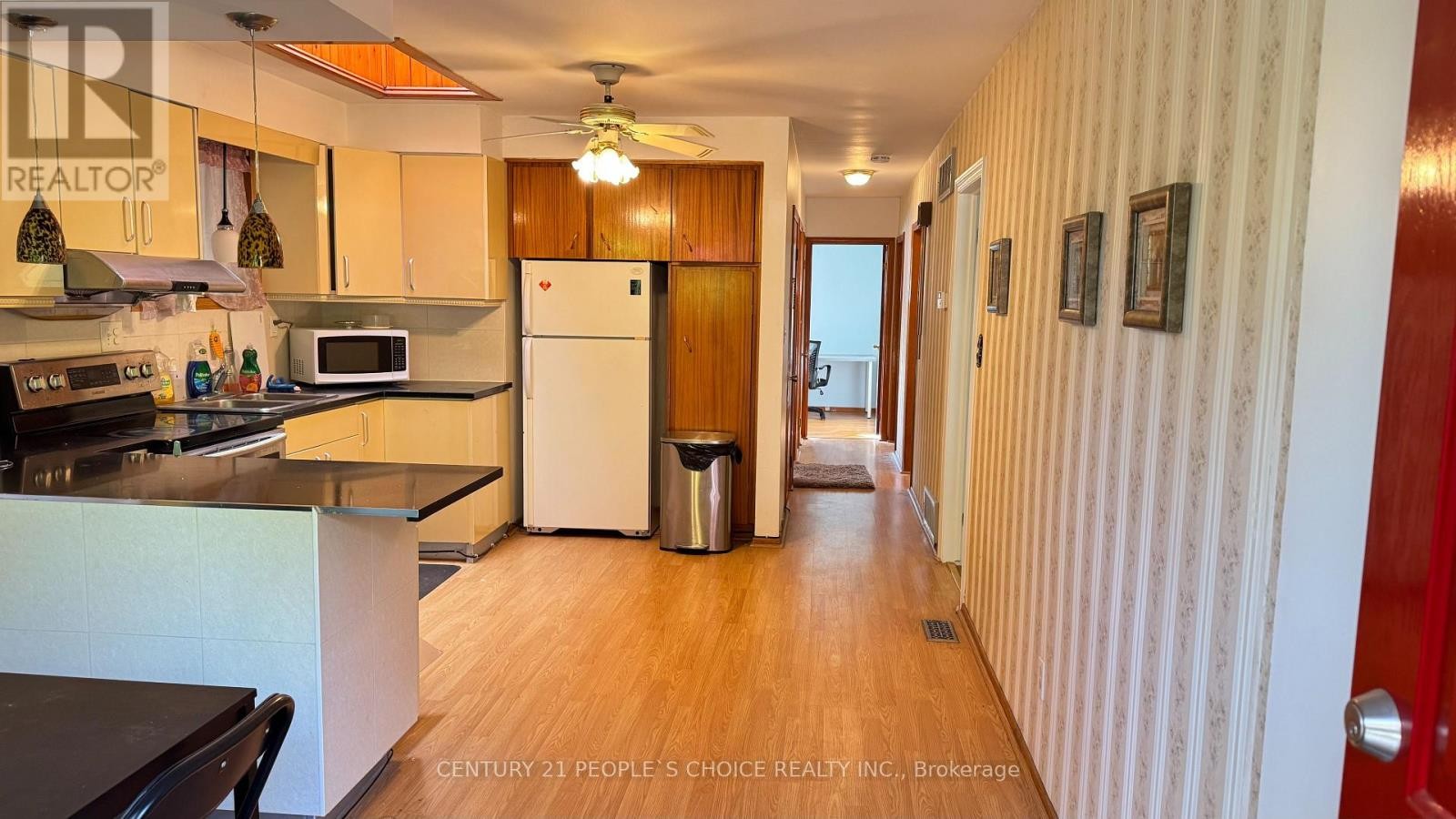 












#FURNISHED - 122 RIFLE RANGE ROAD

,
Hamilton (Ainslie Wood),




Ontario
L8S3B6

