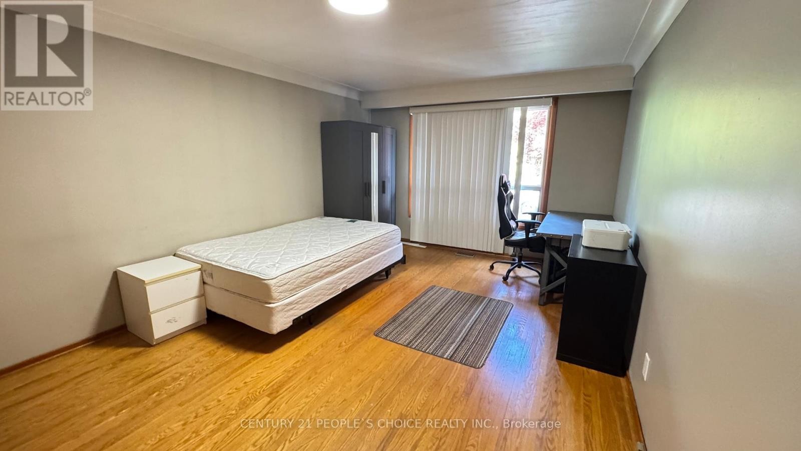 












#FURNISHED - 122 RIFLE RANGE ROAD

,
Hamilton (Ainslie Wood),




Ontario
L8S3B6

