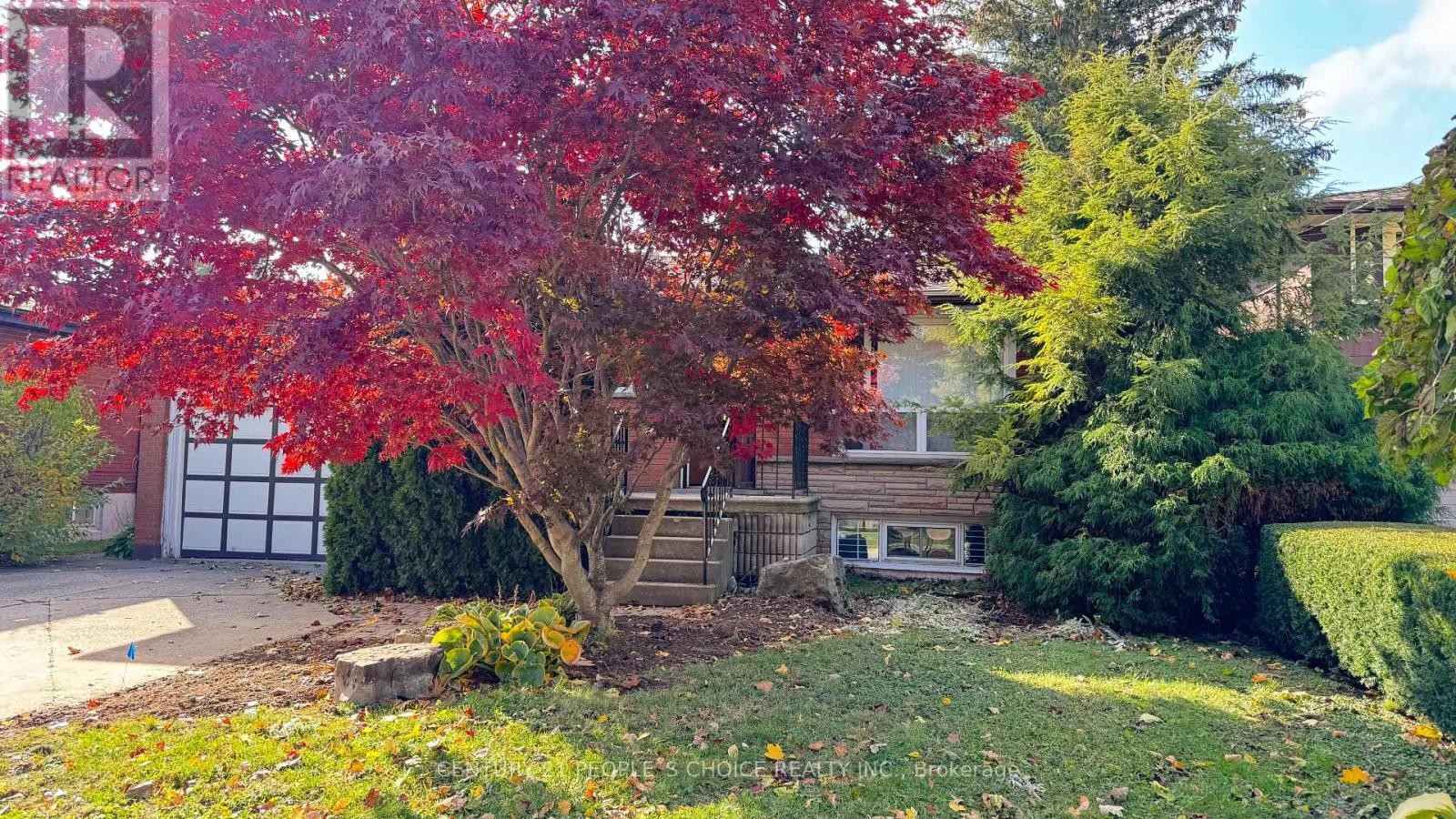 












#FURNISHED - 122 RIFLE RANGE ROAD

,
Hamilton (Ainslie Wood),




Ontario
L8S3B6

