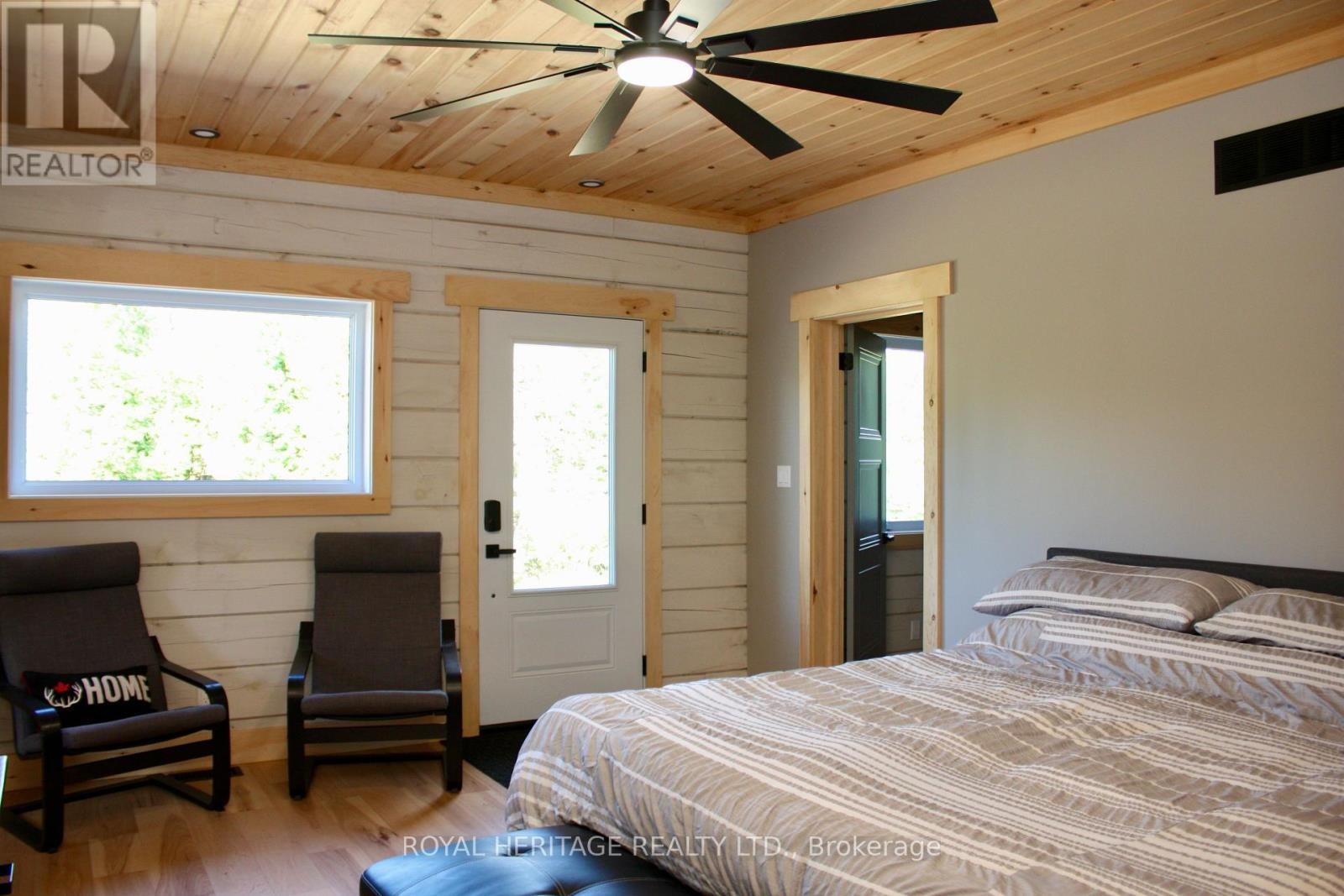 












414 PINE VIEW RIDGE ROAD

,
Tudor and Cashel (Tudor Ward),




Ontario
K0L1W0

