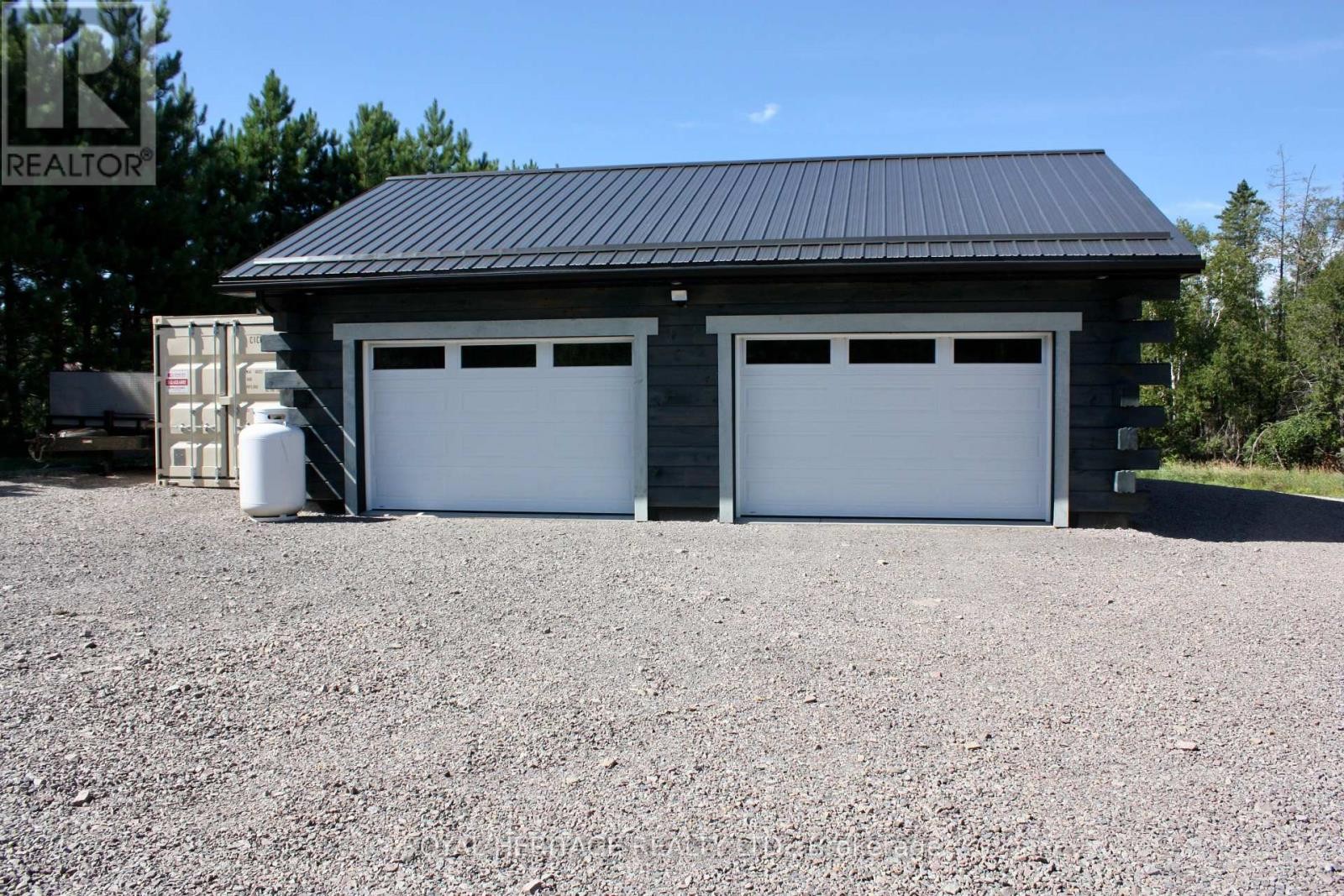 












414 PINE VIEW RIDGE ROAD

,
Tudor and Cashel (Tudor Ward),




Ontario
K0L1W0

