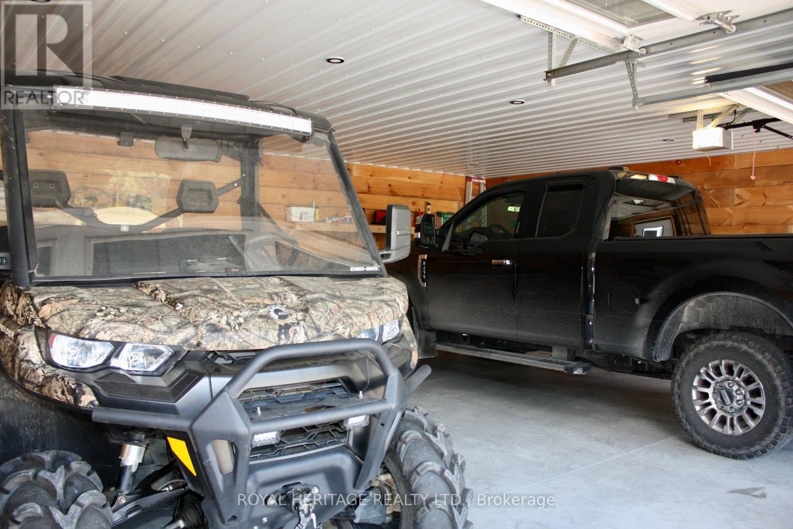 












414 PINE VIEW RIDGE ROAD

,
Tudor and Cashel (Tudor Ward),




Ontario
K0L1W0

