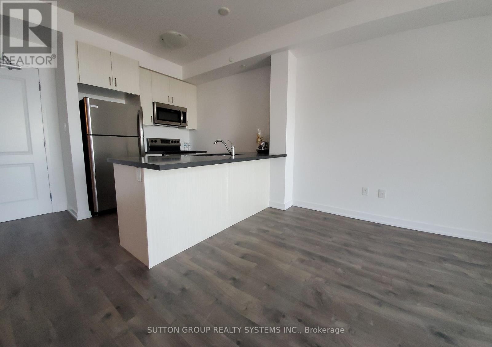 












437 - 101 SHOREVIEW PLACE

,
Hamilton (Stoney Creek),




Ontario
L8E0K3

