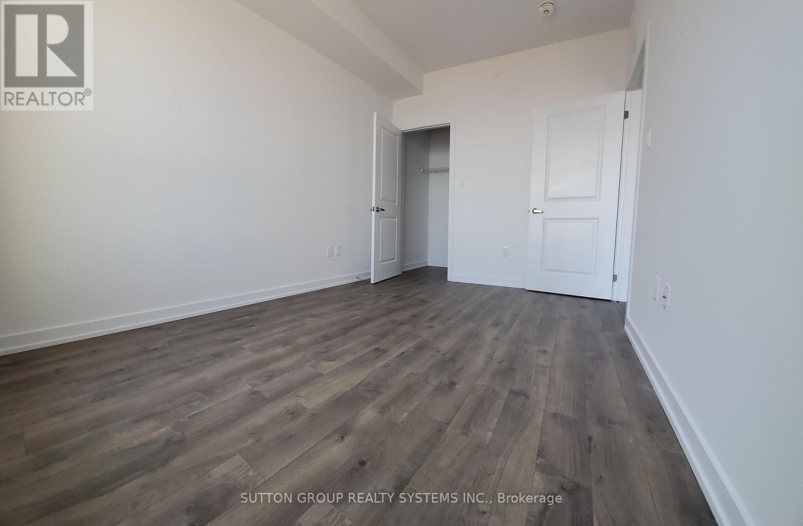 












437 - 101 SHOREVIEW PLACE

,
Hamilton (Stoney Creek),




Ontario
L8E0K3

