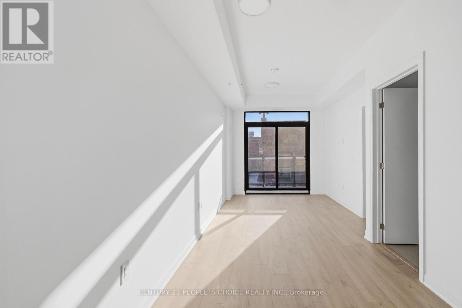 












314 - 223 PRINCESS STREET

,
Kingston (East of Sir John A. Blvd),




Ontario
K7L1B3

