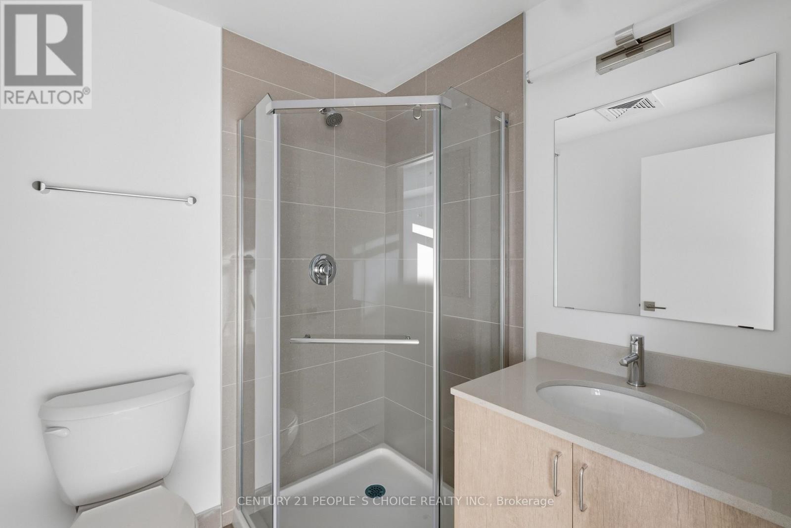 












314 - 223 PRINCESS STREET

,
Kingston (East of Sir John A. Blvd),




Ontario
K7L1B3

