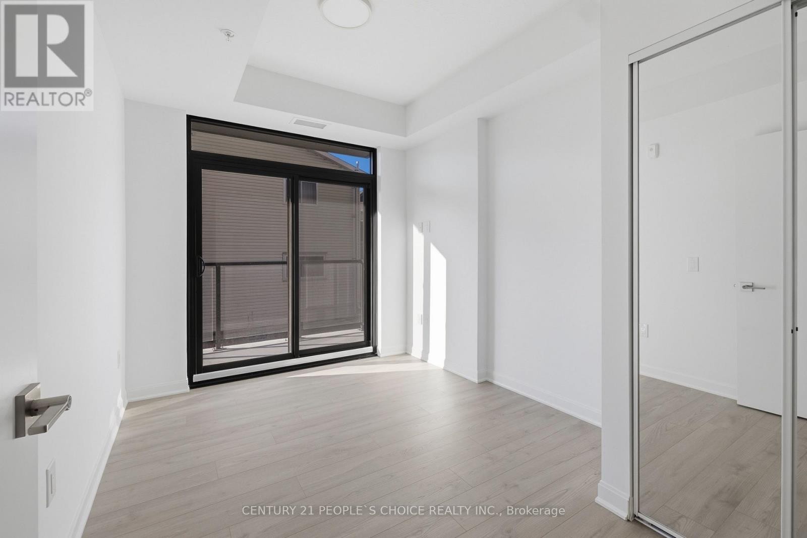 












314 - 223 PRINCESS STREET

,
Kingston (East of Sir John A. Blvd),




Ontario
K7L1B3

