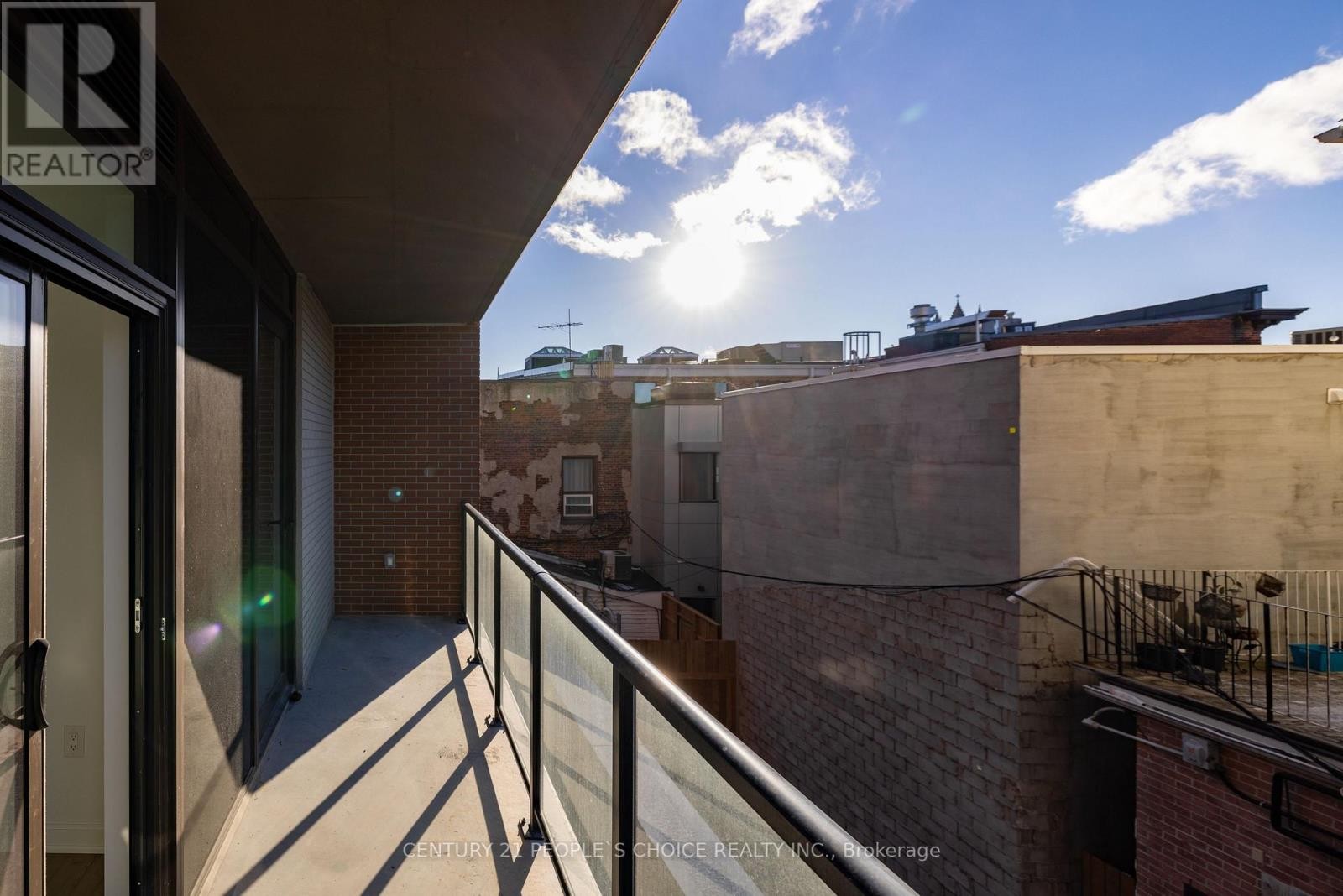 












314 - 223 PRINCESS STREET

,
Kingston (East of Sir John A. Blvd),




Ontario
K7L1B3

