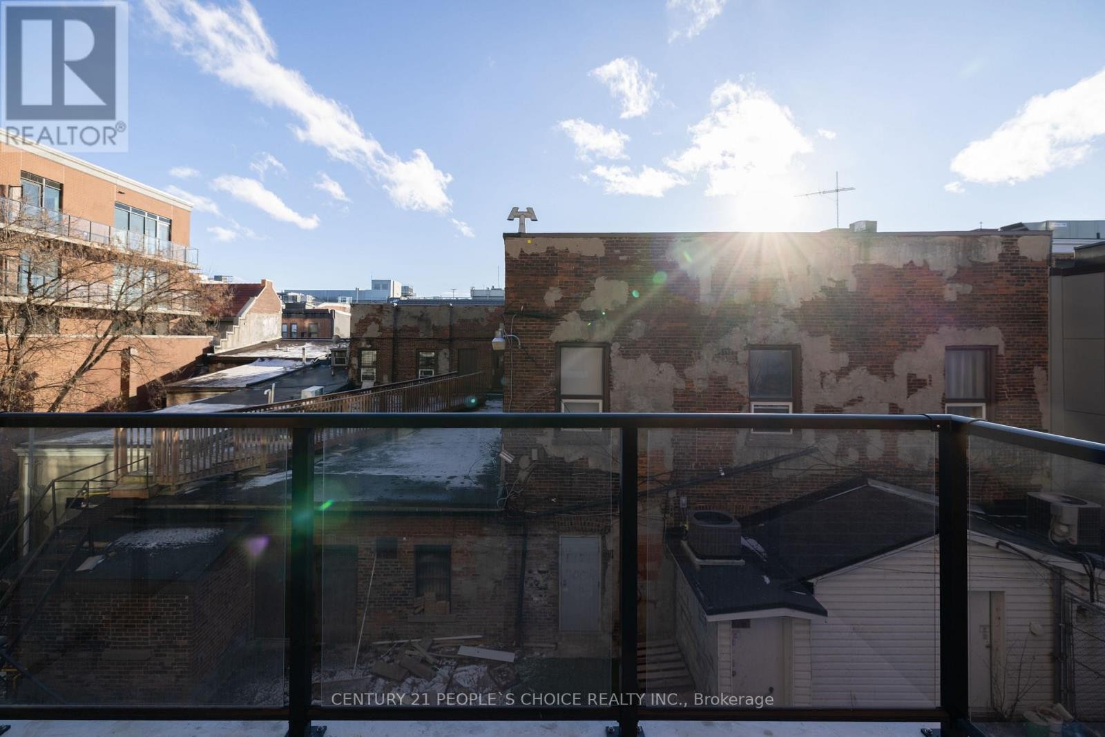 












314 - 223 PRINCESS STREET

,
Kingston (East of Sir John A. Blvd),




Ontario
K7L1B3

