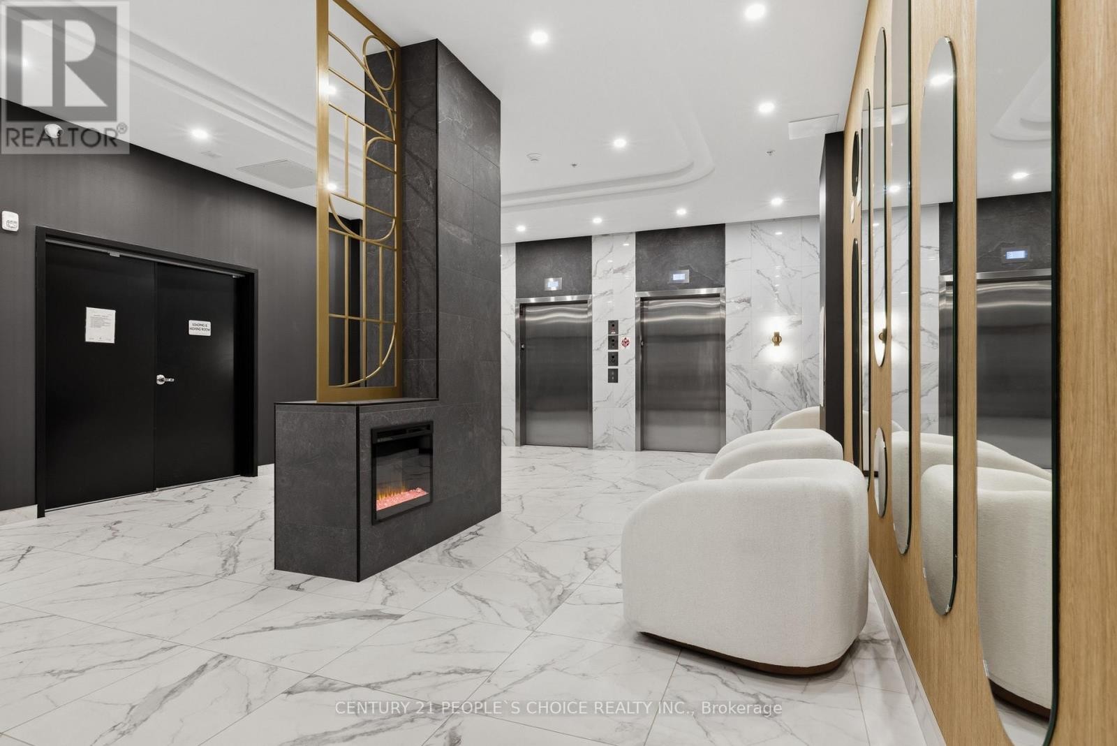 












314 - 223 PRINCESS STREET

,
Kingston (East of Sir John A. Blvd),




Ontario
K7L1B3

