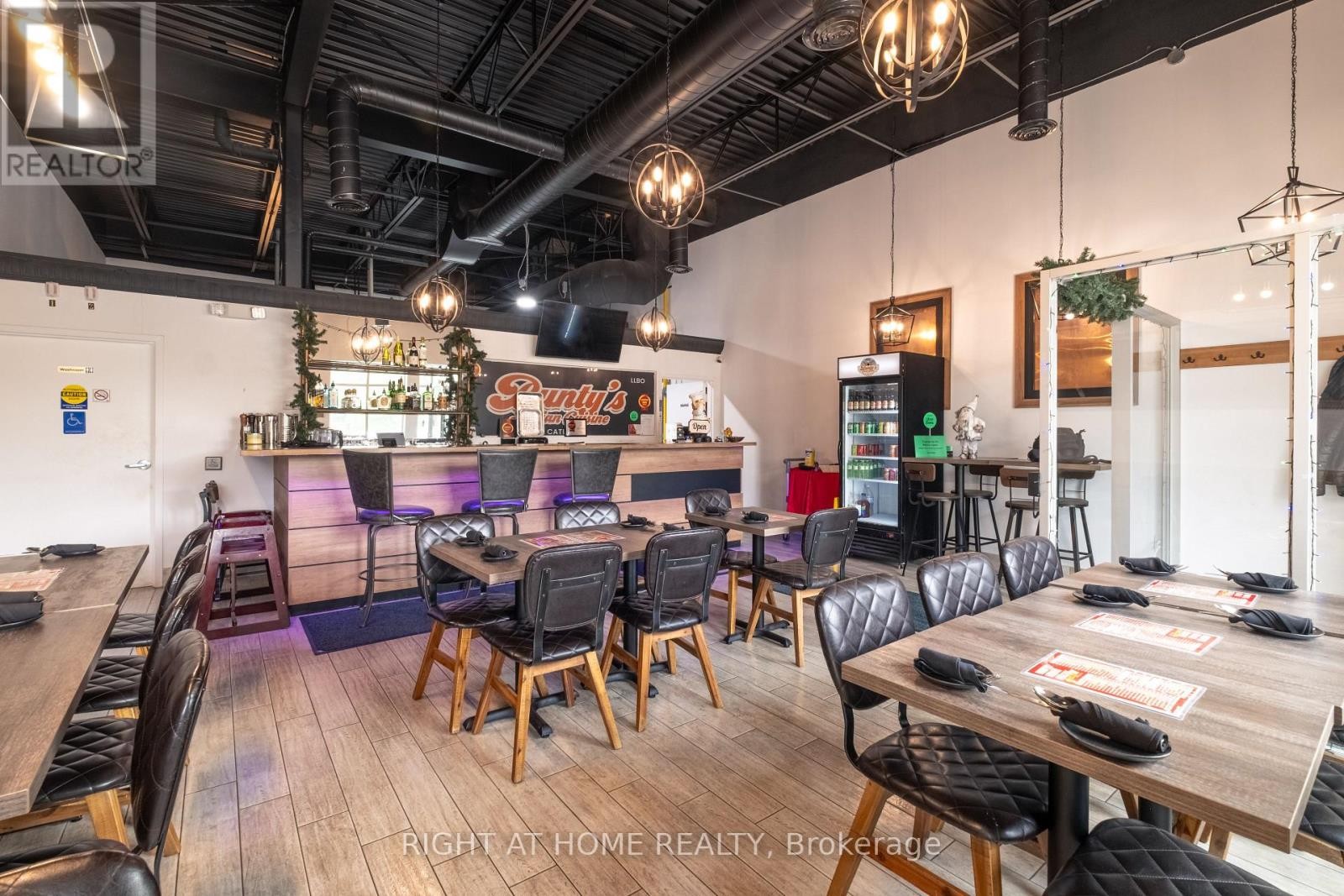 












4 - 167 JOLLIFFE AVENUE

,
Guelph/Eramosa (Rockwood),




Ontario
N0B2K0

