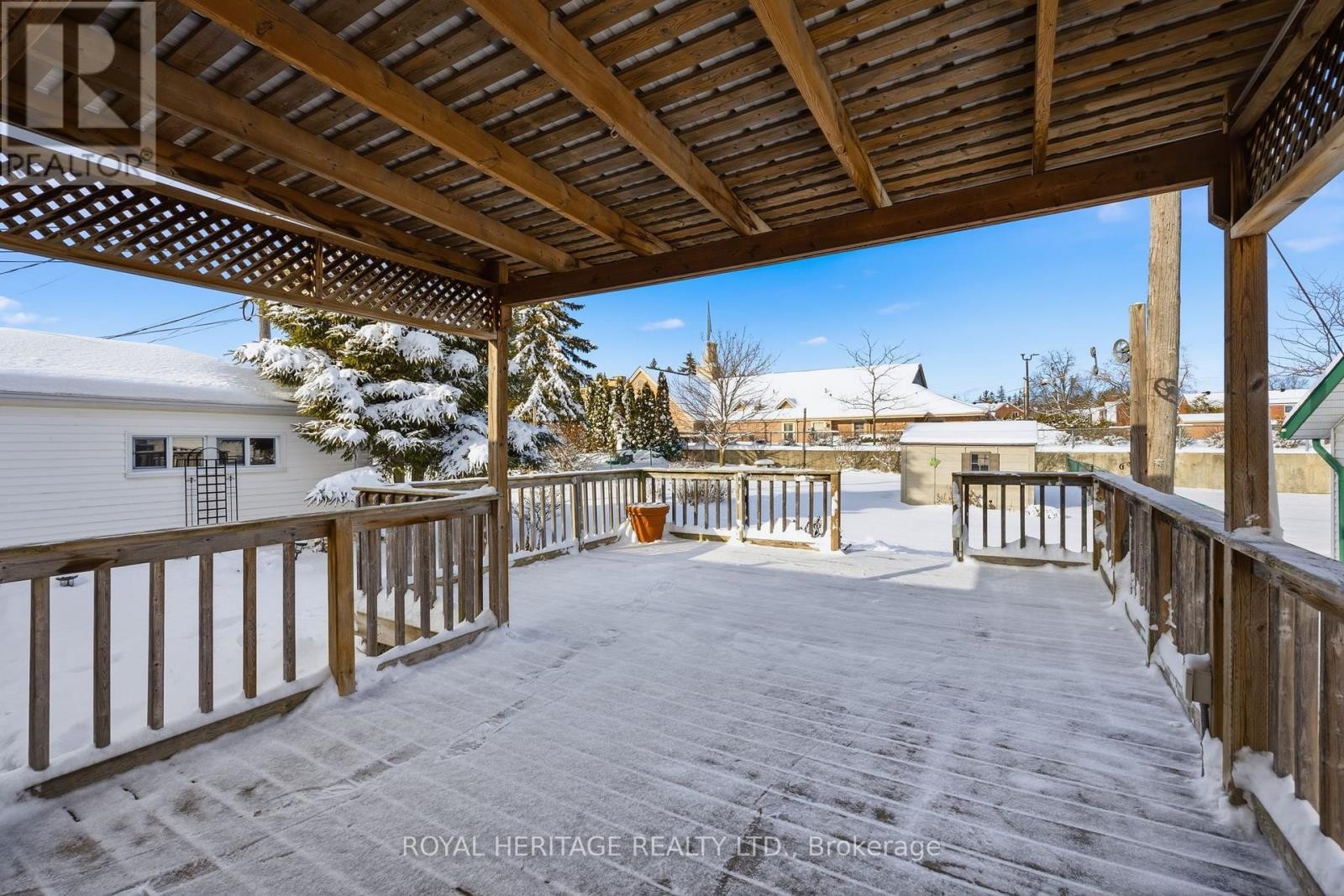 












6 SUNSET COURT

,
Kawartha Lakes (Lindsay),




Ontario
K9V2S1

