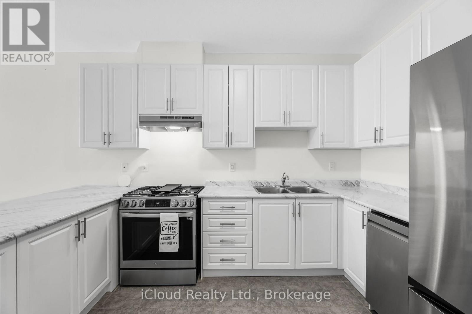 












11 HARWOOD STREET

,
Tillsonburg,




Ontario
N4G0J7

