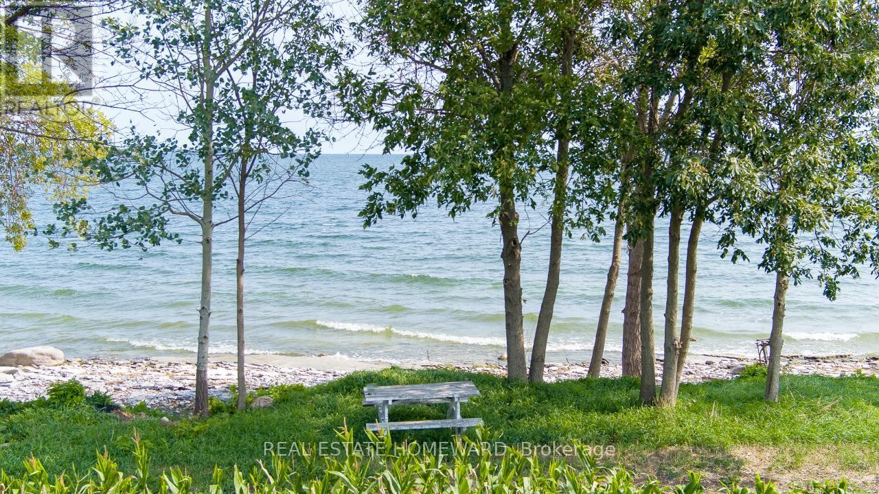 












138 JARVIS LANE

,
Prince Edward County (North Marysburg Ward),







Ontario
K0K2T0

