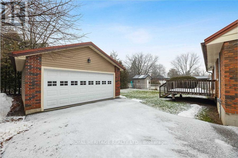 












115 ALBERT STREET N

,
Kawartha Lakes (Lindsay),




Ontario
K9V4K6

