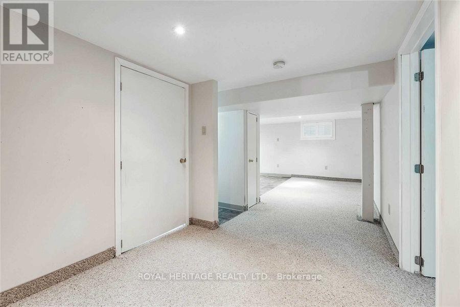 












115 ALBERT STREET N

,
Kawartha Lakes (Lindsay),




Ontario
K9V4K6

