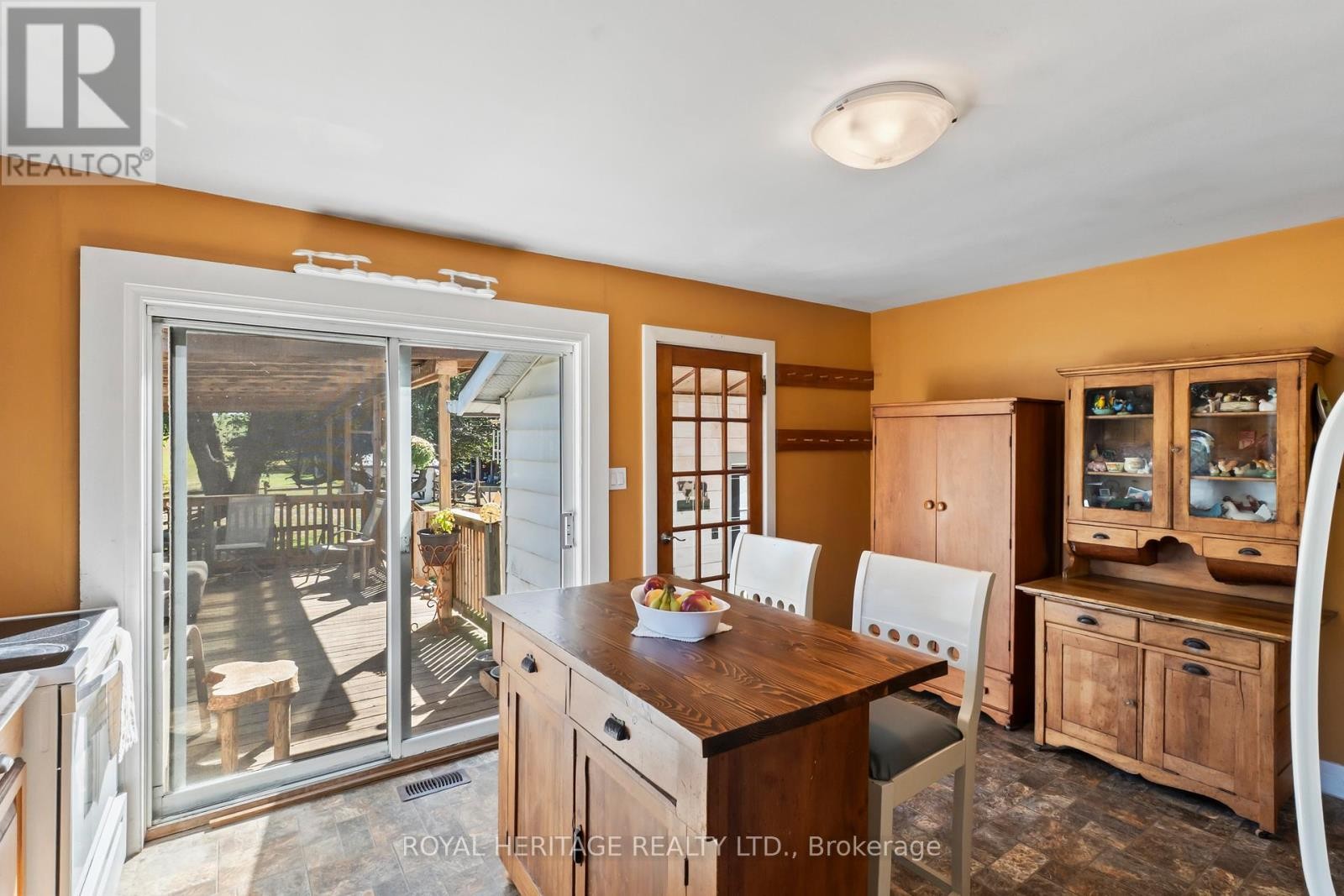 












10629 COUNTY RD 2 ROAD

,
Alnwick/Haldimand (Grafton),




Ontario
K0K2G0

