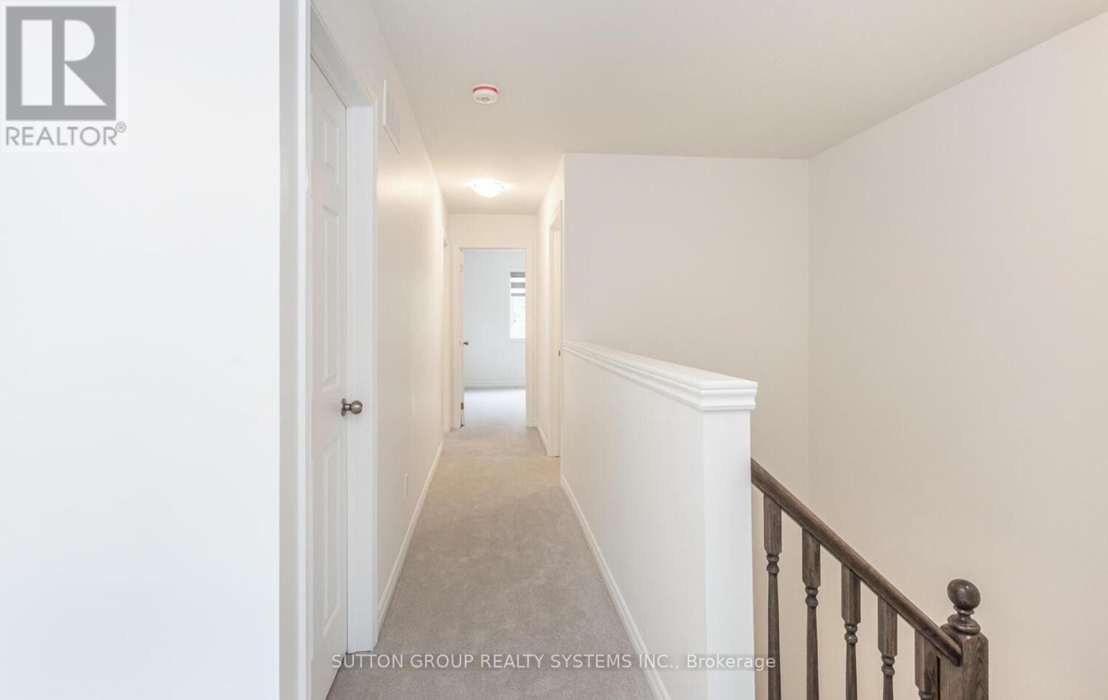 












109 WOODEDGE CIRCLE

,
Kitchener,




Ontario
N2R0P8

