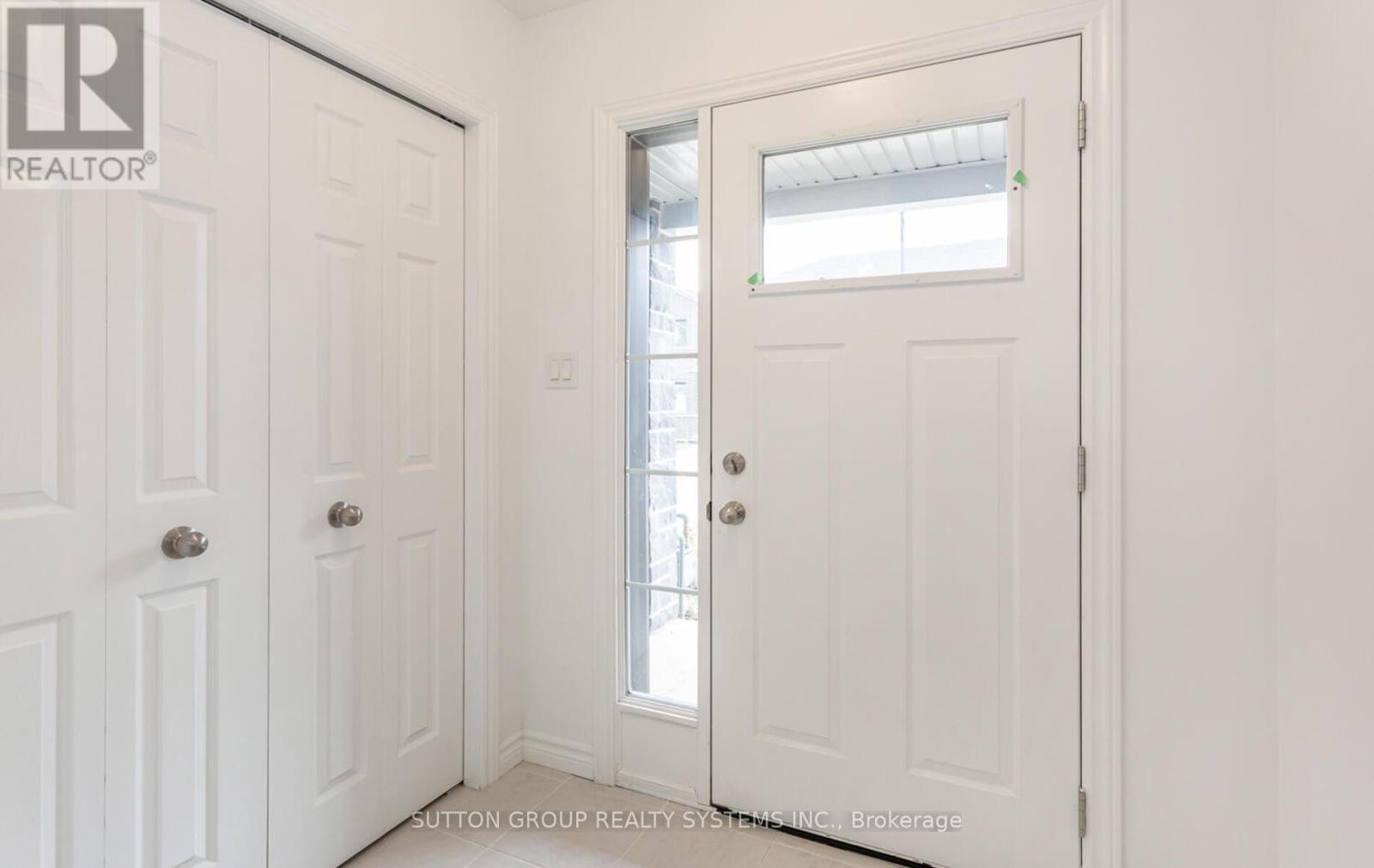 












109 WOODEDGE CIRCLE

,
Kitchener,




Ontario
N2R0P8

