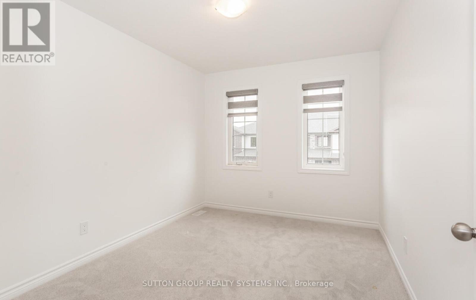 












109 WOODEDGE CIRCLE

,
Kitchener,




Ontario
N2R0P8

