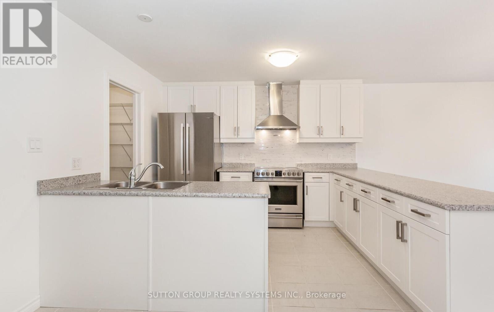 












109 WOODEDGE CIRCLE

,
Kitchener,




Ontario
N2R0P8

