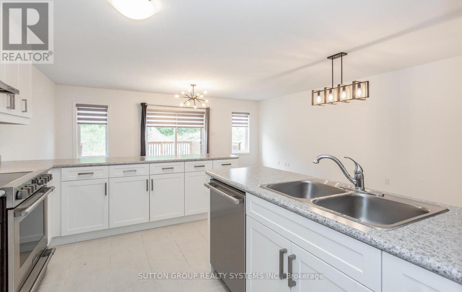 












109 WOODEDGE CIRCLE

,
Kitchener,




Ontario
N2R0P8

