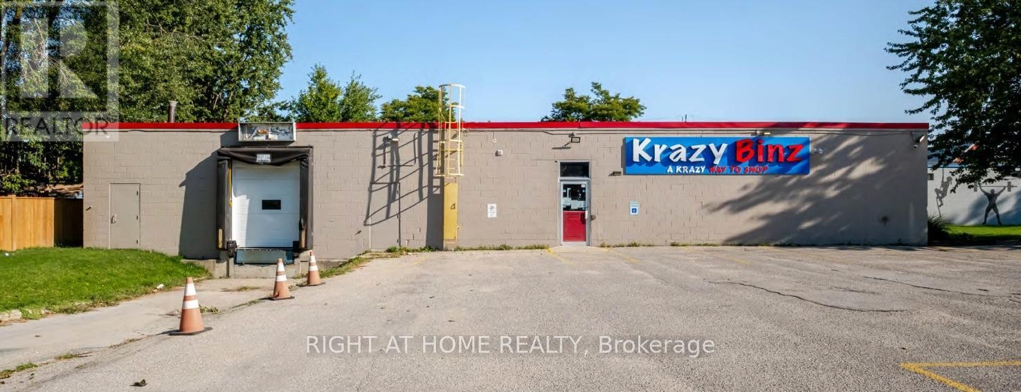 












1 - 649 ONTARIO STREET

,
Stratford,




Ontario
N5A3J6

