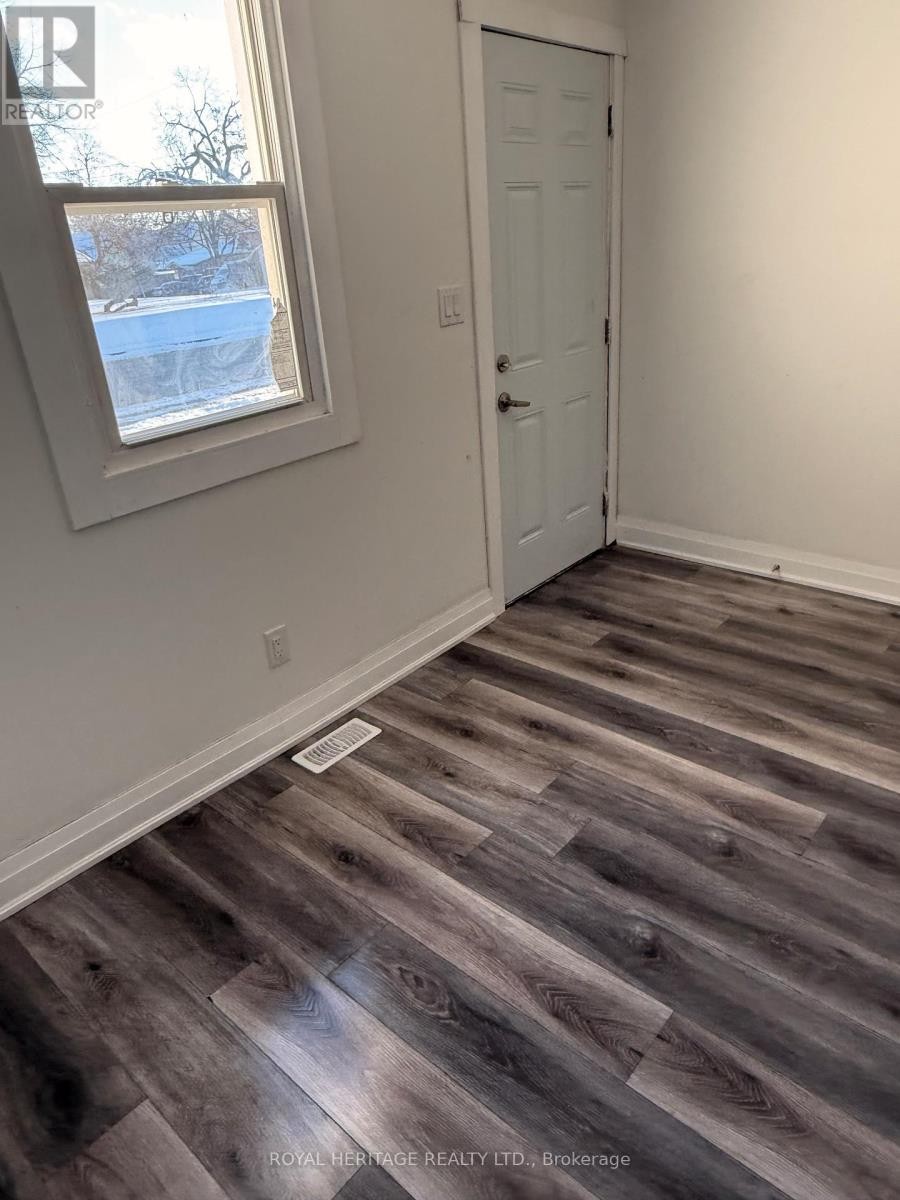 












293 LOUIS AVENUE

,
Windsor,




Ontario
N9A1W1

