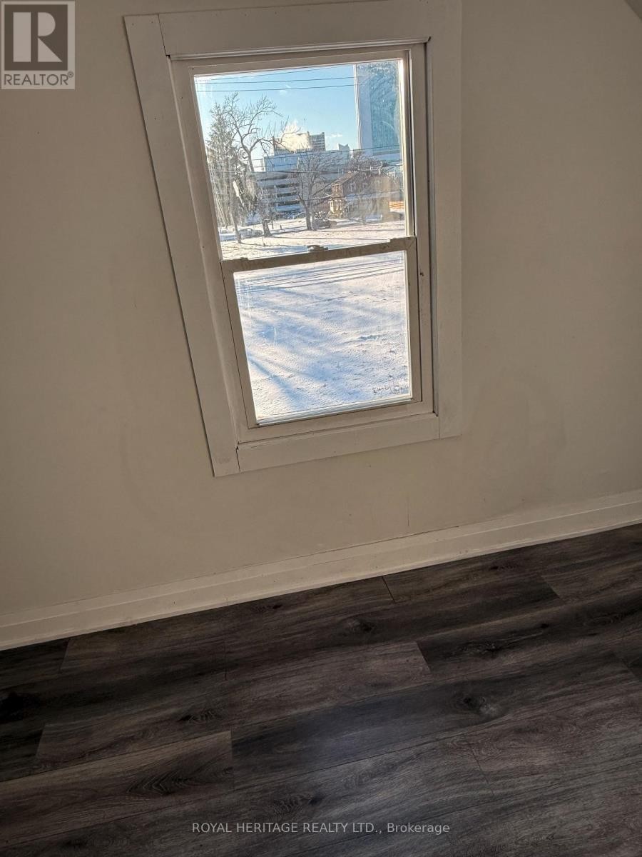 












293 LOUIS AVENUE

,
Windsor,




Ontario
N9A1W1

