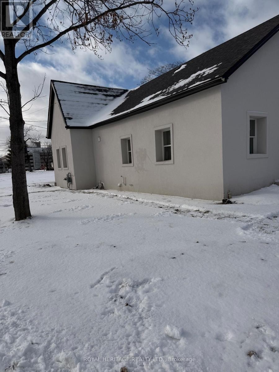 












293 LOUIS AVENUE

,
Windsor,




Ontario
N9A1W1

