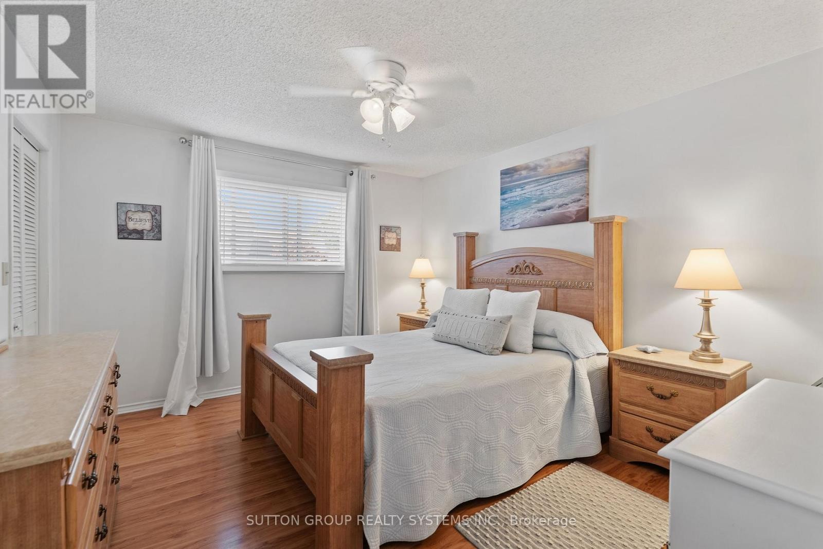 












2031 ERIE STREET

,
Norfolk (Port Dover),




Ontario
L5C1E4

