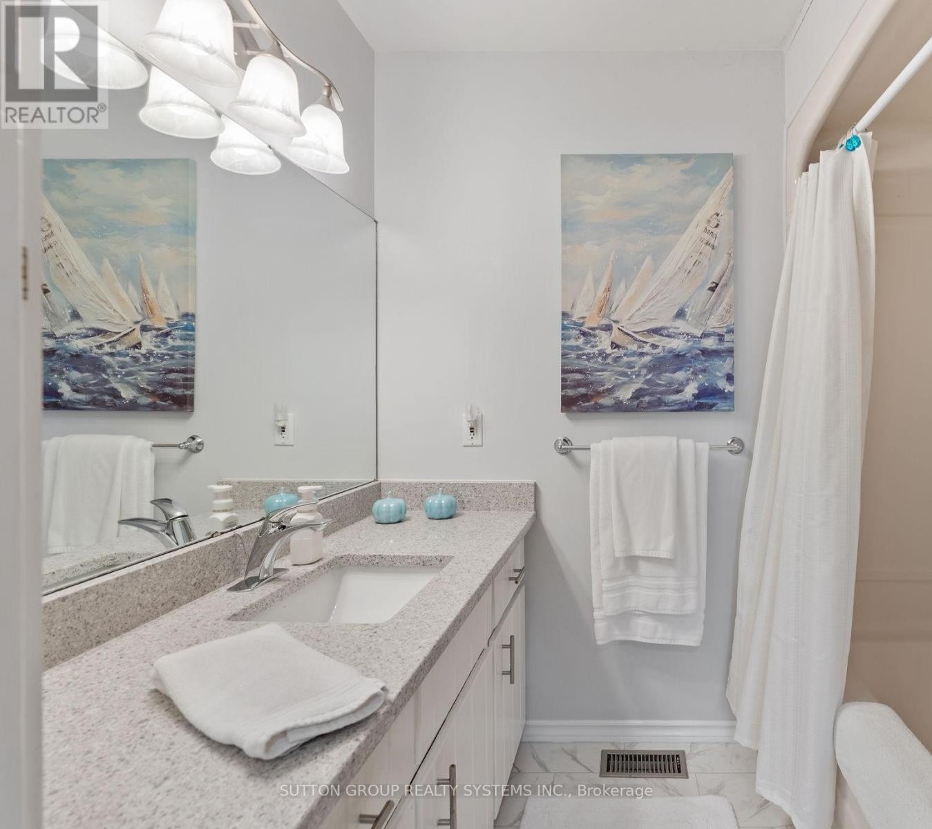 












2031 ERIE STREET

,
Norfolk (Port Dover),




Ontario
L5C1E4

