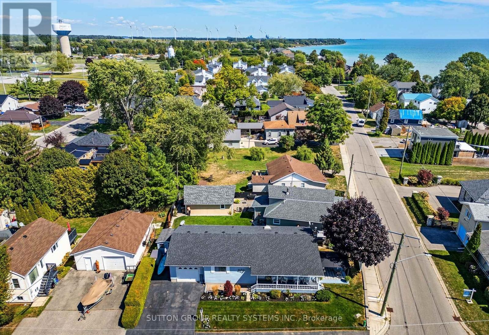 












2031 ERIE STREET

,
Norfolk (Port Dover),




Ontario
L5C1E4

