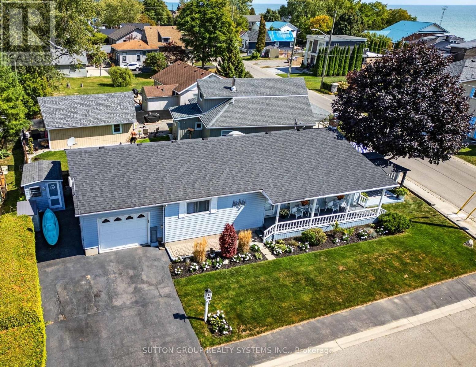 












2031 ERIE STREET

,
Norfolk (Port Dover),




Ontario
L5C1E4

