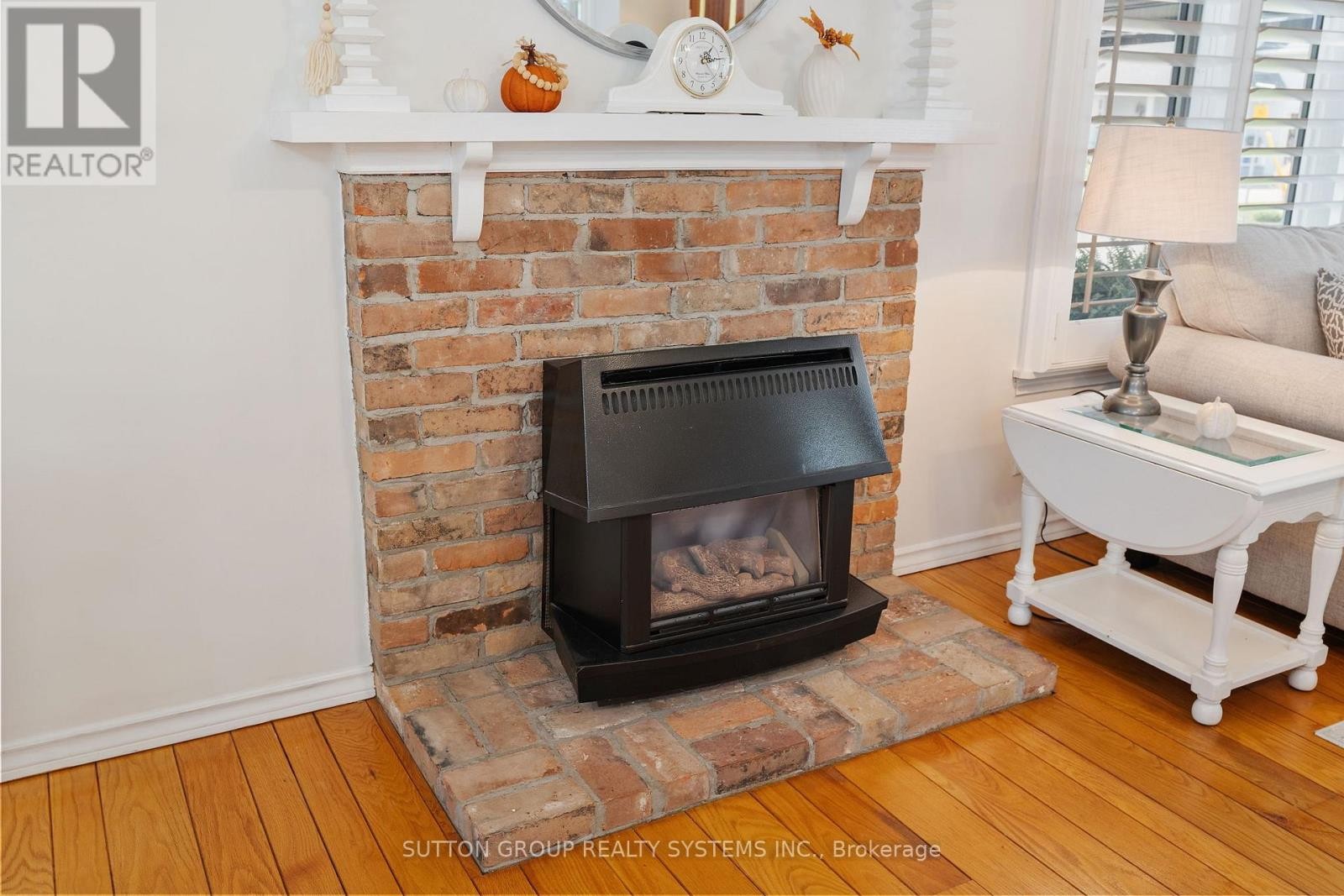 












2031 ERIE STREET

,
Norfolk (Port Dover),




Ontario
L5C1E4

