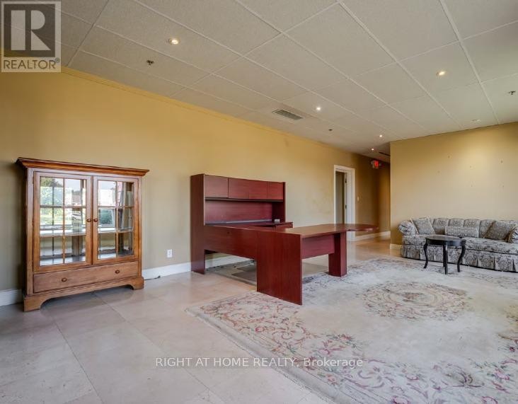 












2 - 649 ONTARIO STREET

,
Stratford,




Ontario
N5A3J6

