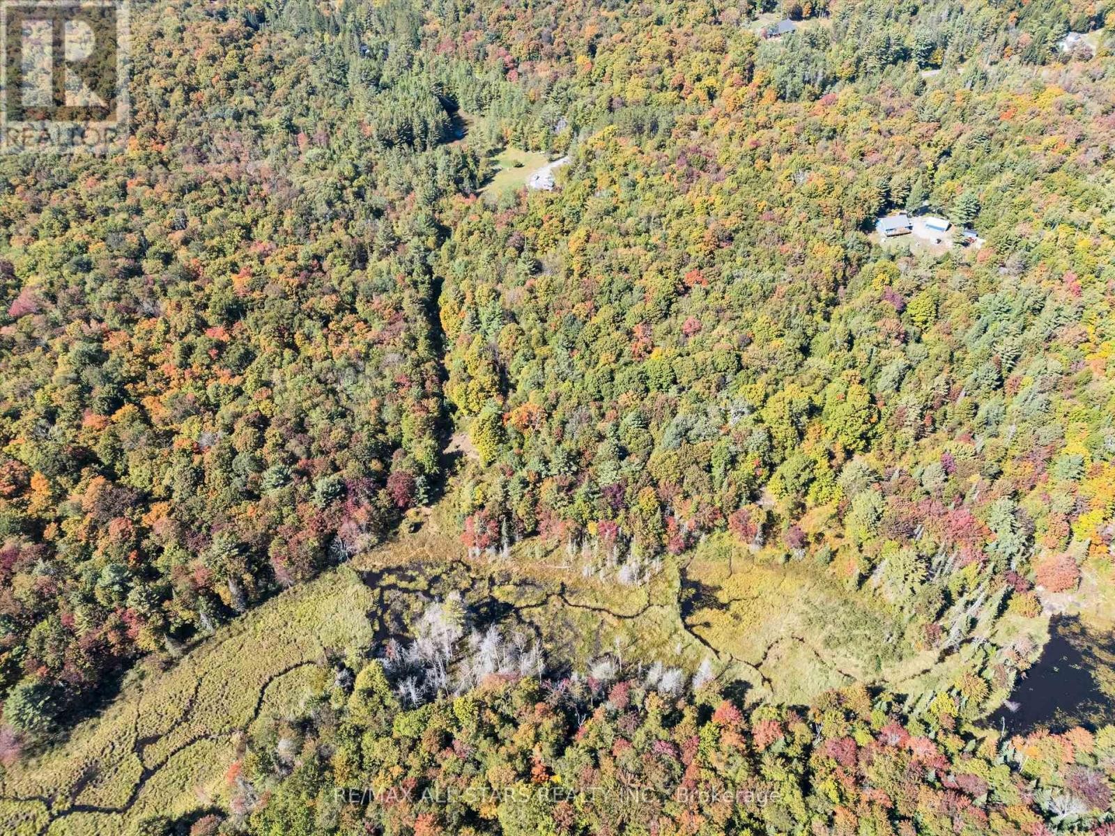 












1435 FALKENBURG ROAD

,
Muskoka Lakes (Monck (Muskoka Lakes)),




Ontario
P1L1X4

