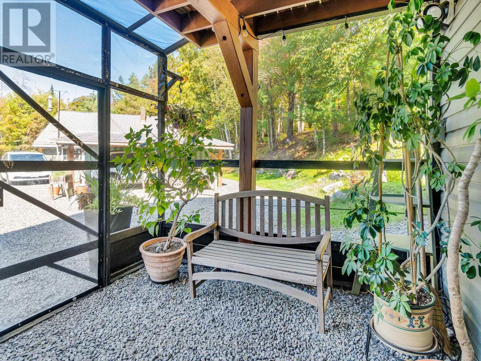 












1435 FALKENBURG ROAD

,
Muskoka Lakes (Monck (Muskoka Lakes)),




Ontario
P1L1X4

