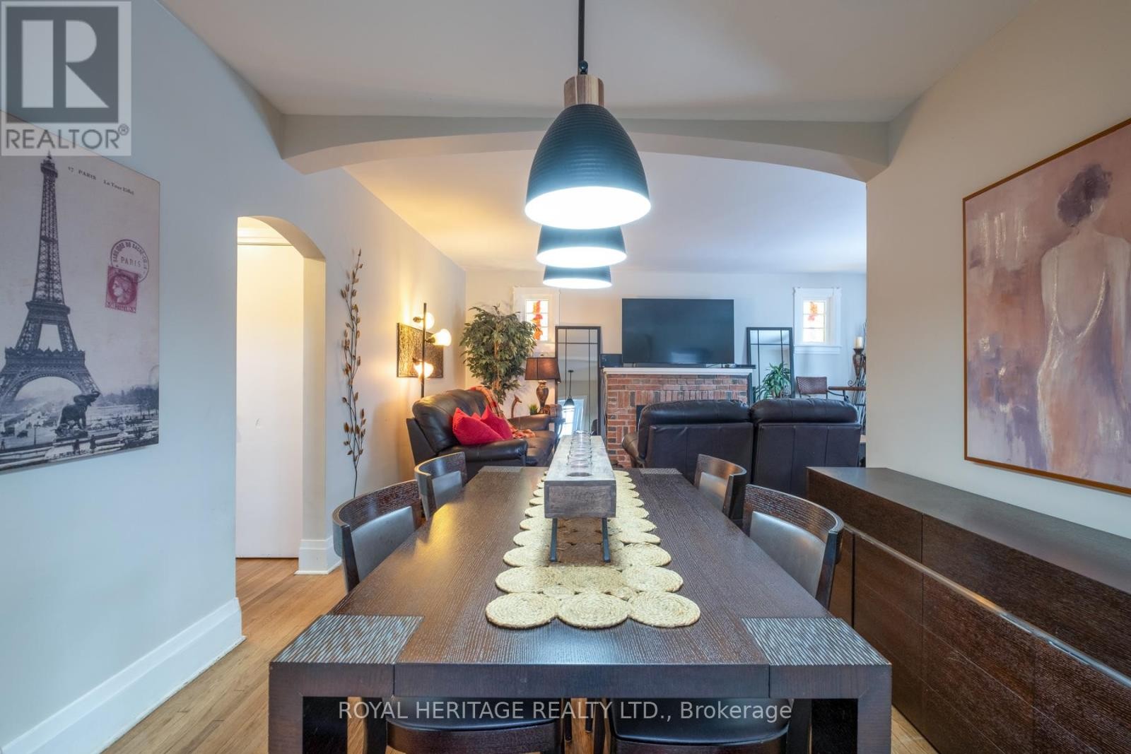 












12 PLATT STREET W

,
Brighton,




Ontario
K0K1H0

